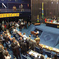 Senado estabelece teto para aumentos do funcionalismo »